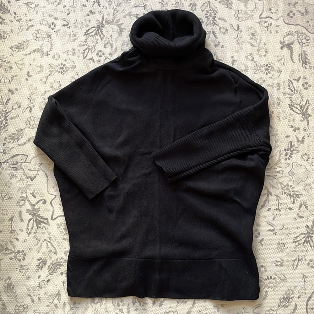 Vetta Capsule Oversized Sweater